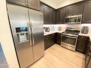 5067 Manzano St in Camarillo, CA - Building Photo - Building Photo
