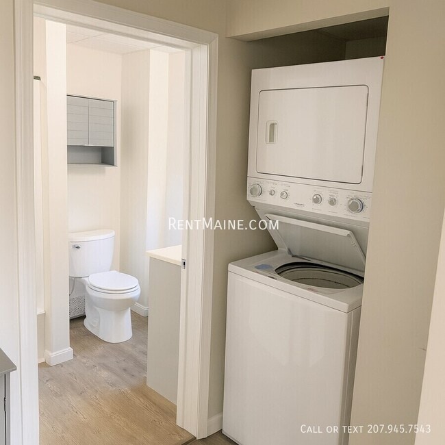 109 Main Rd N in Hampden, ME - Building Photo - Building Photo