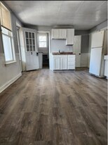 29 Peck St in Southbridge, MA - Building Photo