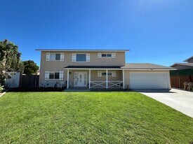 2476 Pierce Ct in Simi Valley, CA - Building Photo