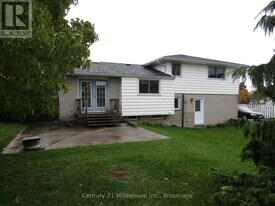 368 Princes St S in Kincardine, ON - Building Photo