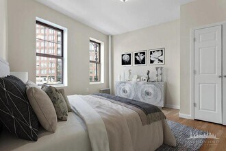 201 W 11th St in New York, NY - Building Photo - Building Photo