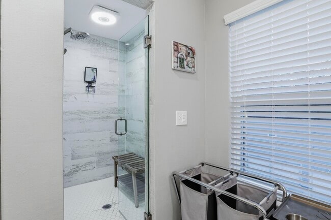 property at 1241 N Bronough St