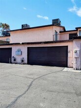 4350 Caliente St in Las Vegas, NV - Building Photo - Building Photo