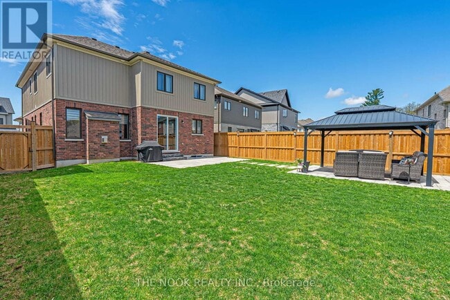 7 Higham Pl in Bowmanville, ON - Building Photo - Building Photo