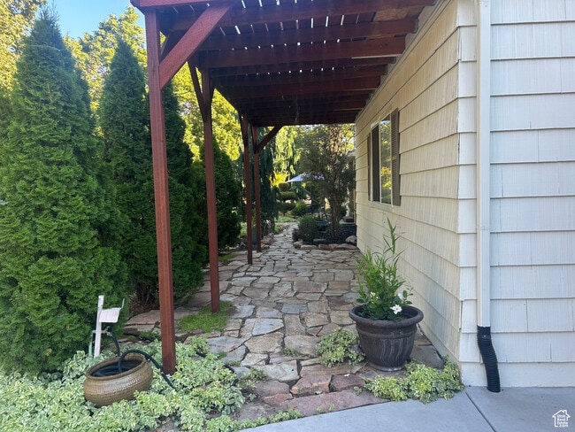 2537 Taylor Ave in Ogden, UT - Building Photo - Building Photo