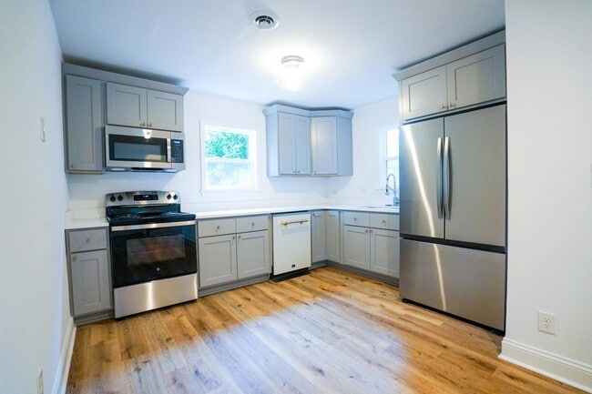 1214 Forbes Ave in Charleston, SC - Building Photo - Building Photo