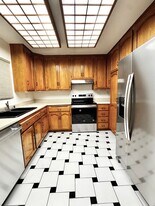 2512 Clairemont Dr in San Diego, CA - Building Photo