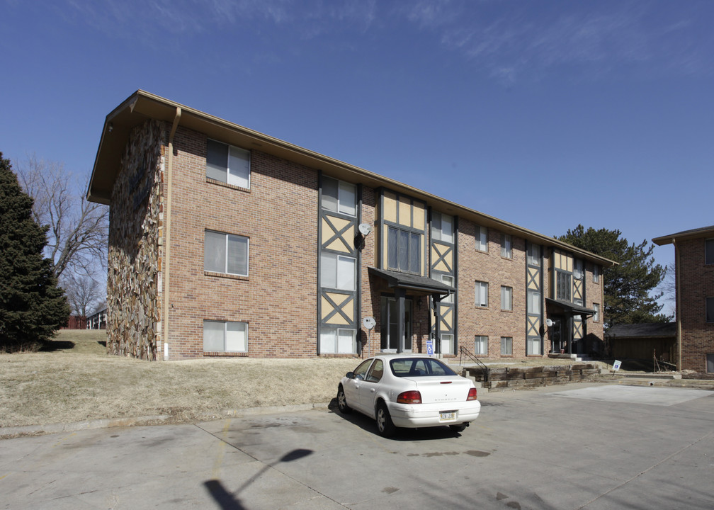 Bernard Richards Apartments in Omaha, NE - Building Photo