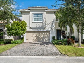 4325 Large Leaf Ln in Hollywood, FL - Foto de edificio - Building Photo