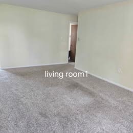 5015 Trent Rd in Harrisburg, PA - Building Photo