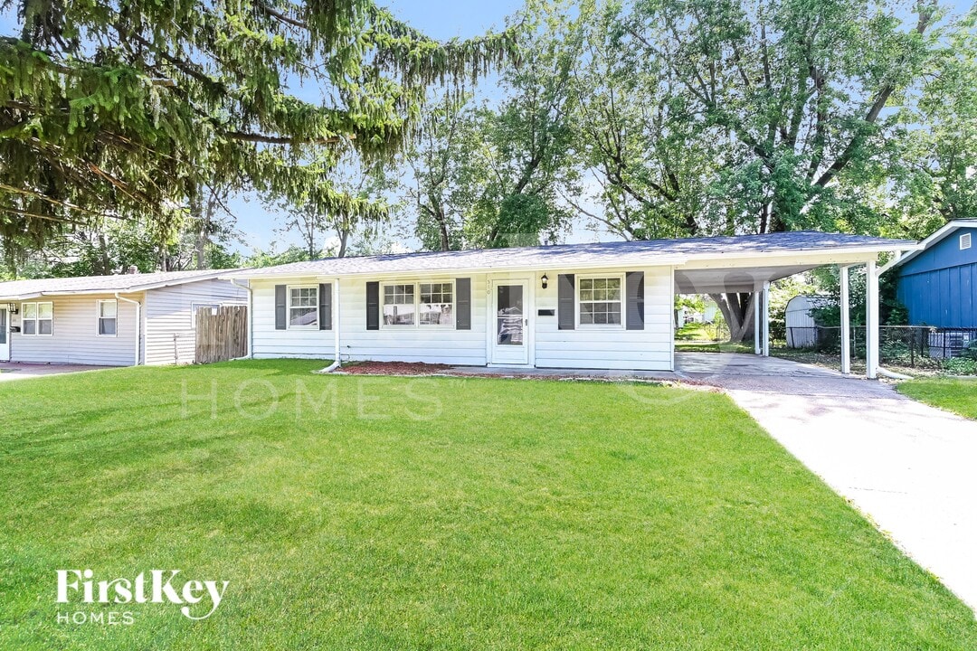 510 Impala Ln in Hazelwood, MO - Foto de edificio