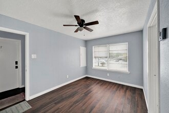 1009 Witter St in Pasadena, TX - Building Photo - Building Photo