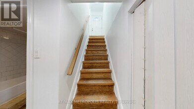 14 Furlong Ct in Toronto, ON - Building Photo - Building Photo