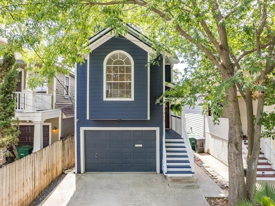 1409 Blair St in Houston, TX - Building Photo