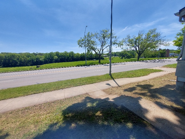 4644 Agnes Ave in Kansas City, MO - Building Photo - Building Photo