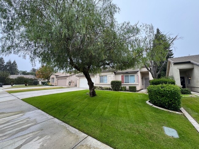 10211 Starlight Peak Dr in Bakersfield, CA - Building Photo - Building Photo