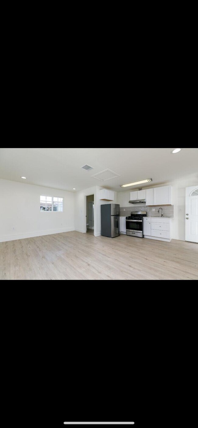 6029 Wilkinson Ave Rentals in Los Angeles, CA