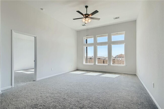 136 Gamble Dr in Mustang Ridge, TX - Building Photo - Building Photo