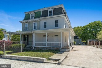 32 W Seymour St in Philadelphia, PA - Building Photo - Building Photo