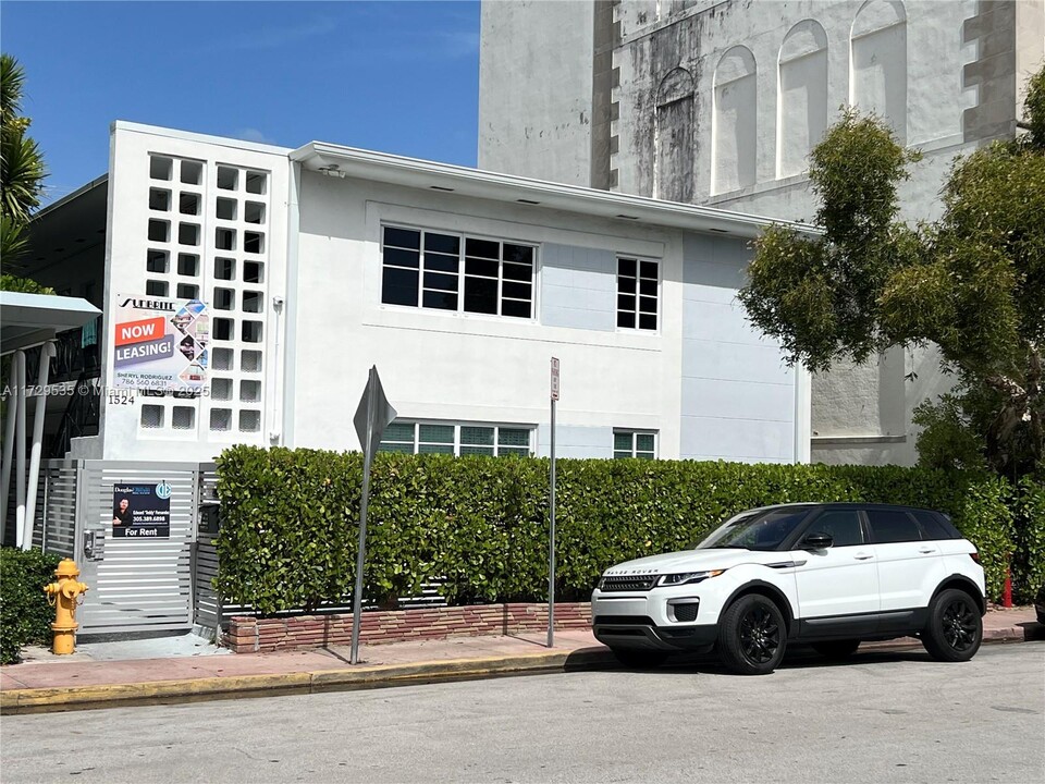 1524 Lenox Ave. in Miami Beach, FL - Building Photo