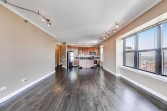 41 E 8th St in Chicago, IL - Building Photo - Building Photo