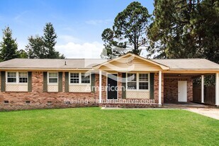 713 Frieden St in West Columbia, SC - Building Photo