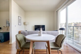 8300 160th Ave NE in Redmond, WA - Building Photo - Building Photo