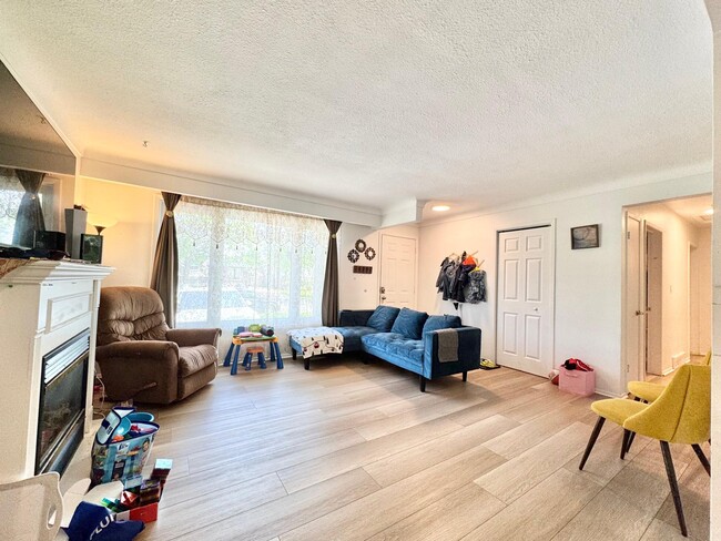 property at 41 Macoomb Dr