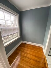 1716 W Albion Ave, Unit 1J in Chicago, IL - Building Photo - Building Photo