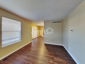 1777 Woodstock Dr in Brownsburg, IN - Building Photo - Building Photo