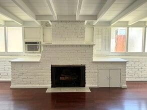 2321 W Carson St in Torrance, CA - Foto de edificio - Building Photo