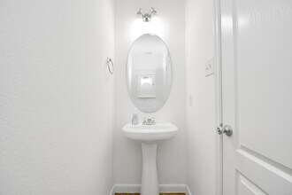 16020 Sweetwater Fields Ln in Tomball, TX - Building Photo - Building Photo