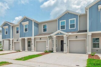 3290 Laurent Lp in Davenport, FL - Foto de edificio - Building Photo