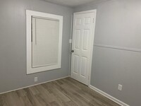 315 E 15th St SW photo'