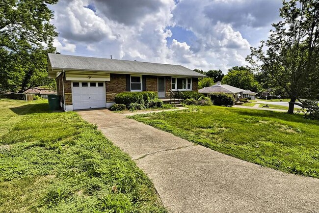 1215 Blodgett Dr in St. Louis, MO - Foto de edificio - Building Photo