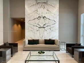 3301 NE 183rd St, Unit 2208 in Aventura, FL - Building Photo - Building Photo
