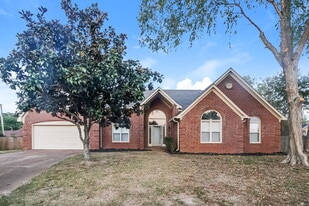 636 Old River Cove in Cordova, TN - Building Photo