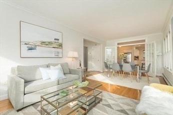 1431 Cambridge St, Unit 1 in Cambridge, MA - Foto de edificio - Building Photo