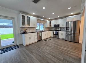 9591 SW 52nd Terrace in Miami, FL - Building Photo - Building Photo