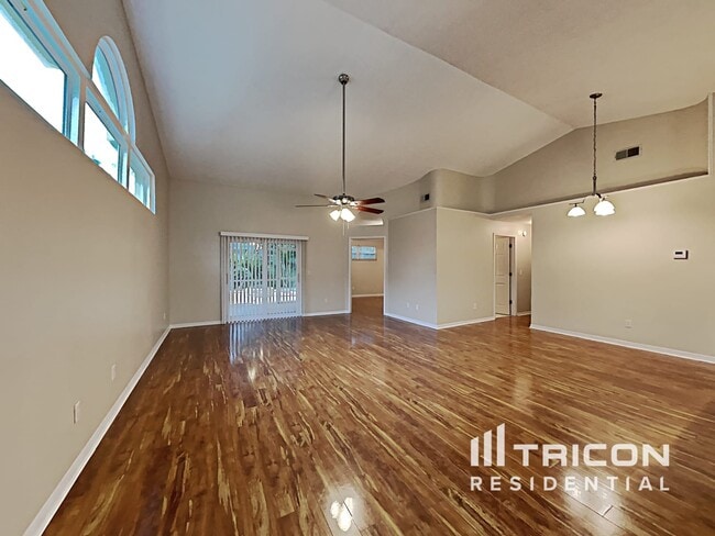 4004 Moreland Dr in Valrico, FL - Building Photo - Building Photo
