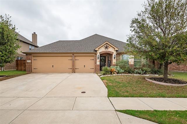 15036 Seventeen Lakes Blvd in Roanoke, TX - Building Photo