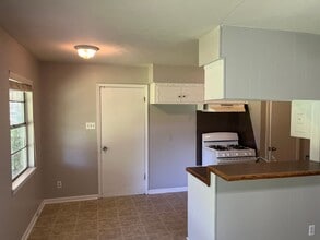 4822 Greenfield Dr in Little Rock, AR - Building Photo - Building Photo