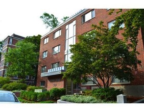 329 Harvard St, Unit 30 in Cambridge, MA - Building Photo - Building Photo