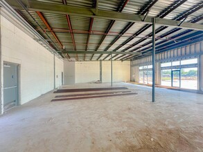 5001 Pecan Blvd in McAllen, TX - Building Photo - Building Photo