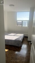 765-1765 Steeles Ave W in Toronto, ON - Building Photo - Building Photo