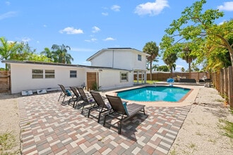 865 NE 23rd Terrace in Pompano Beach, FL - Building Photo - Building Photo