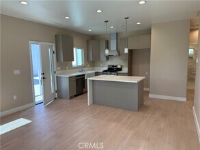 1072 N Vinedo Ave in Pasadena, CA - Building Photo - Building Photo