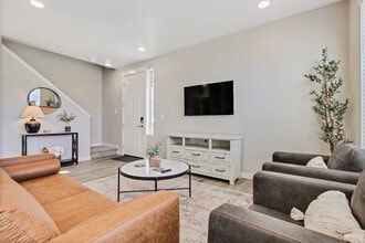 17065 N Hounslow Wy in Nampa, ID - Building Photo - Building Photo