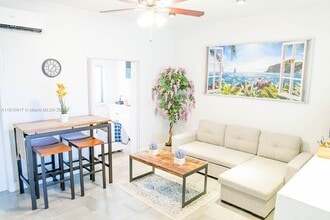 824 NE 4th St in Fort Lauderdale, FL - Building Photo - Building Photo